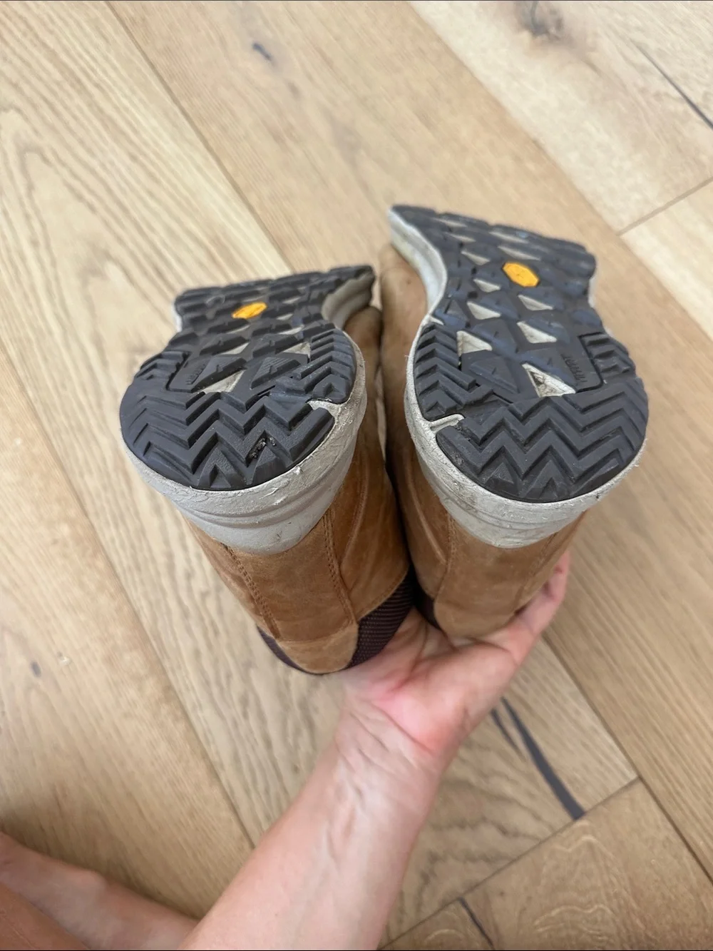 Merrell Tan Brown Leather Chukka Hiking Boots men’s 13